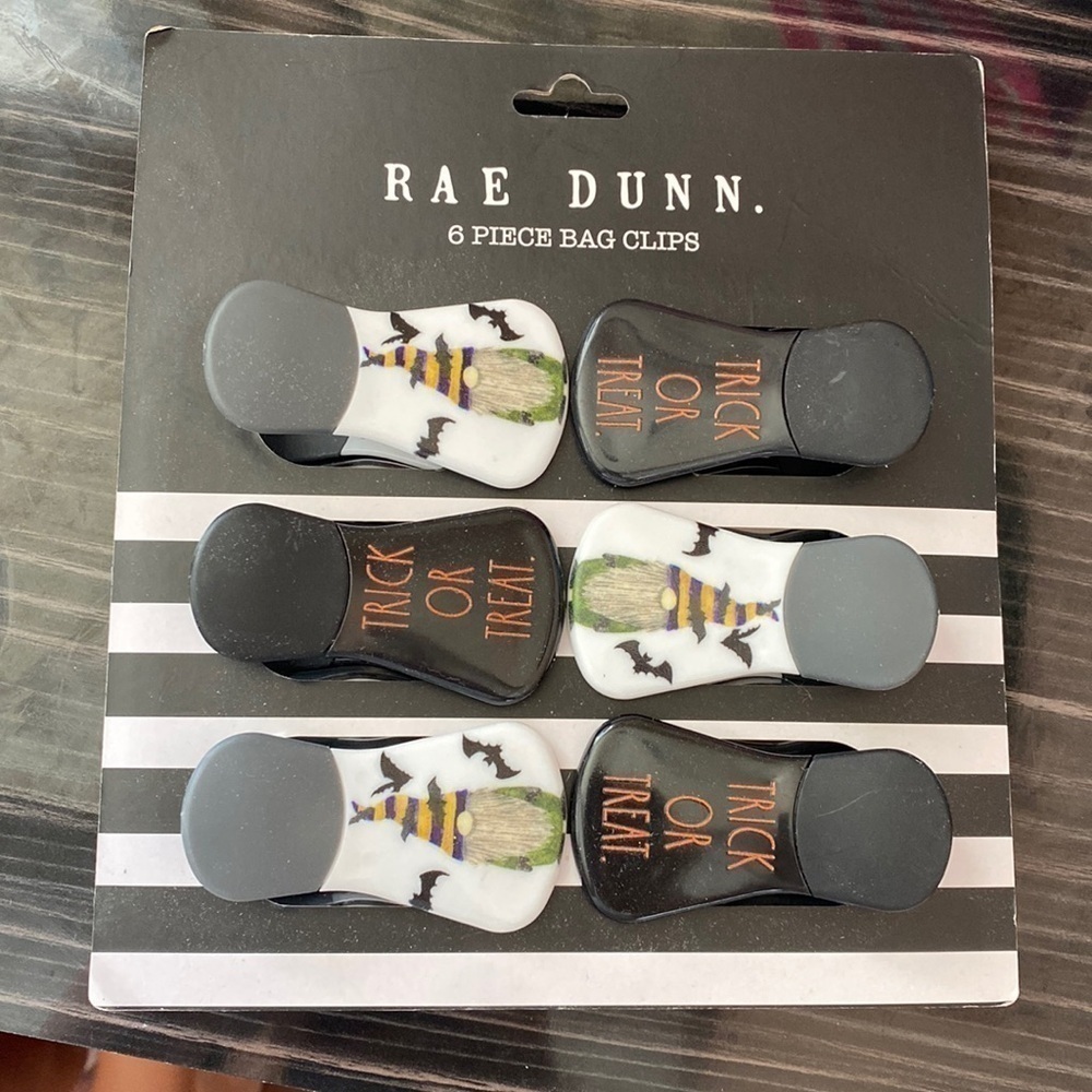 NWT Rae Dunn Halloween bag clips